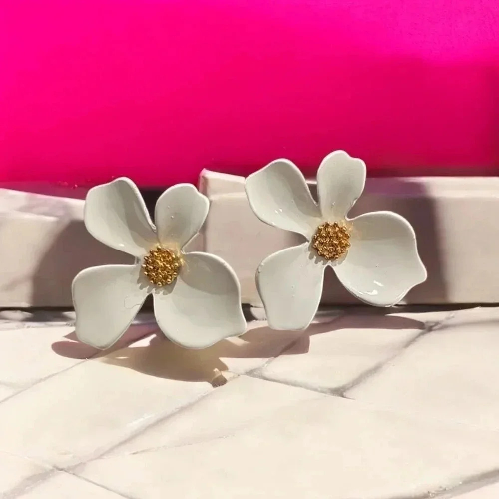 Gold Plated White Acrylic Flower Stud Earrings